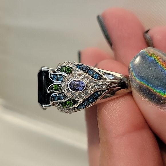 Victoria Wieck Jewelry - Victoria Wieck London, Blue topaz and Green Gemstone Ring
